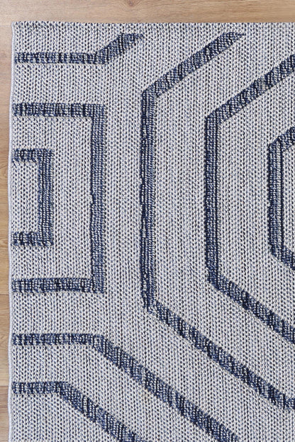 Liro Hale Charcoal Geometric Flatweave Rug