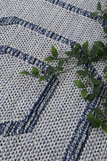 Liro Hale Charcoal Geometric Flatweave Rug